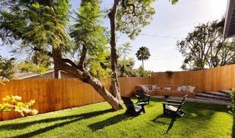 3926 Sunset Dr, Los Angeles, CA 90027