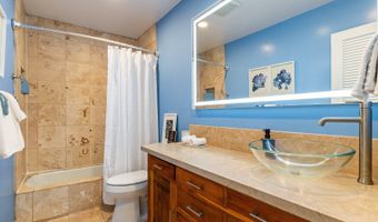350 Kaelepulu Dr 401, Kailua, HI 96734