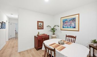 55 SKYHILL Rd 101, Alexandria, VA 22314