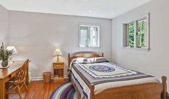 370 Lake St, Barton, VT 05822