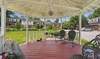 4400 Laurel Oak Dr, Allison Park, PA 15101