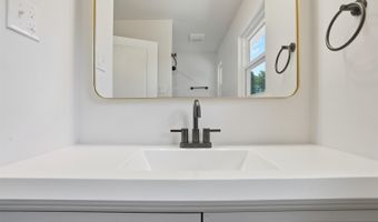 379 Wilton Dr, Baton Rouge, LA 70815