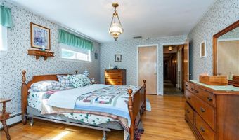 1904 Old Louisquisset Pike, Lincoln, RI 02865