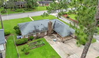2704 PINE MANOR Ln, Albany, GA 31707