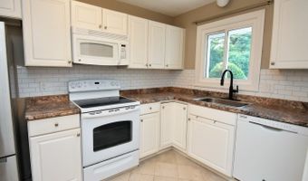 410 Emmett St 77, Bristol, CT 06010