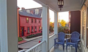 46 William St 2, Newport, RI 02840