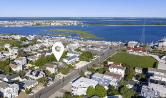 18 W 7TH St, Barnegat Light, NJ 08006
