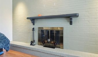 8008 NW 27th St, Bethany, OK 73008