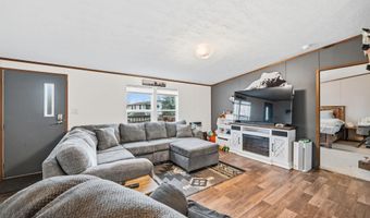 2403 HELEN Ave, Cheyenne, WY 82007