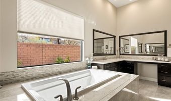 39 CRANBERRY COVE Ct, Las Vegas, NV 89135