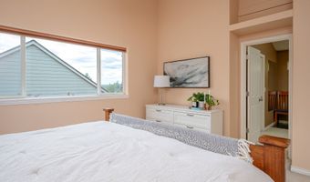 11855 SW FINCH St, Beaverton, OR 97007