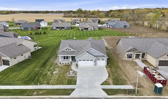 2021 Approach Dr, Auburn, IN 46706