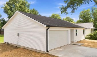 230 North St, Austin, IN 47102