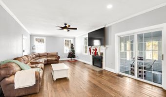 19 Woodhill Hooksett Rd, Bow, NH 03304