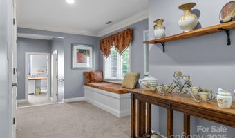 11 Hearthstone Dr, Asheville, NC 28803