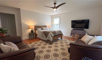 208 Chapel St, Block Island, RI 02807