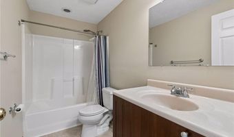 6773 158th St W, Apple Valley, MN 55124