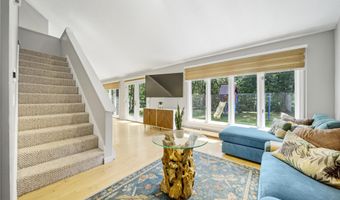 202 Shepard Home Rd, Chester, NH 03036