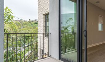 5903 S Westlawn Ave, Los Angeles, CA 90094