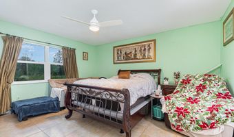 1940 Leah Star Rd, Astor, FL 32102