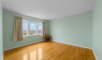 14 Harbor View Dr, Atlantic Highlands, NJ 07716