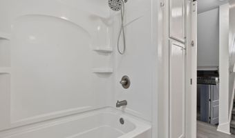 3795 E Sunnyside Rd, Ammon, ID 83406