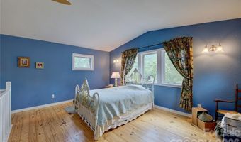 2825 Harrell Hill Rd, Bakersville, NC 28705