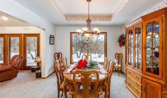 5407 Valley Rd, Ames, IA 50014