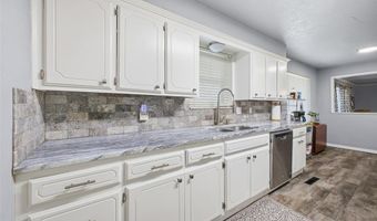 1415 Chickasaw Pl, Ada, OK 74820