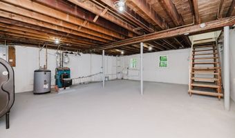 24 Sagamore, Attleboro, MA 02703