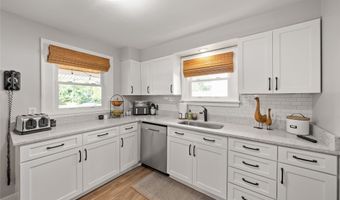 1207 Emma Ave, Des Moines, IA 50315