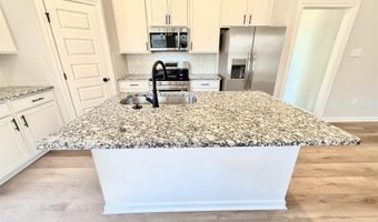16541 Aspen Ln, Athens, AL 35611