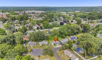 37 Tarinelli Cir, Bridgeport, CT 06606