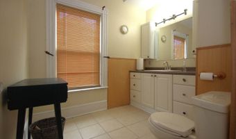125 Grove St, Bangor, ME 04401