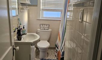 216 Marlin Rd, Absecon, NJ 08201