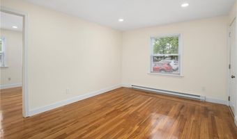 370 Montgomery Ave, Cranston, RI 02905