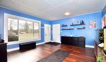 114 El Toro Dr, Bristol, CT 06010