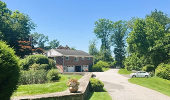 3 Arbor Dr 3, Brookfield, CT 06804
