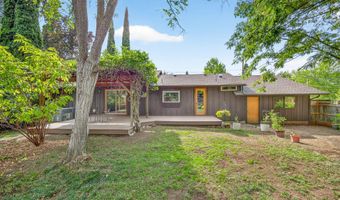 740 Park St, Ashland, OR 97520
