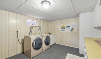 829 E CARLSON St, Cheyenne, WY 82009