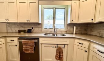 2326 SE Crystal Ave, Aberdeen, SD 57401