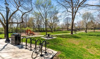 1000 Urlin Ave 209, Columbus, OH 43212
