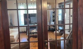 328 W Hollis St, Nashua, NH 03060