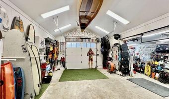 54 Isabelle Dr, Narragansett, RI 02882