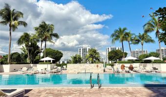19900 E Country Club Dr PH18, Aventura, FL 33180