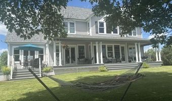 390 Wagner Point Rd, Alburgh, VT 05440