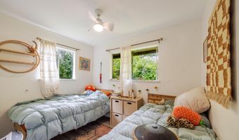1220 W Kuiaha Rd, Haiku, HI 96708