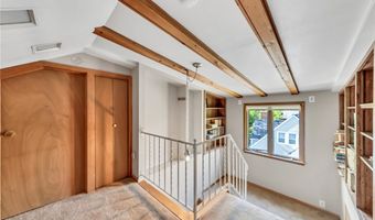 49 Burbank Dr, Amherst, NY 14226