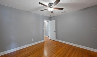 1111 GUERNSEY St, Orlando, FL 32804
