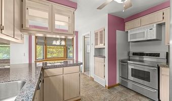 7146 Luana Ave, Allen Park, MI 48101